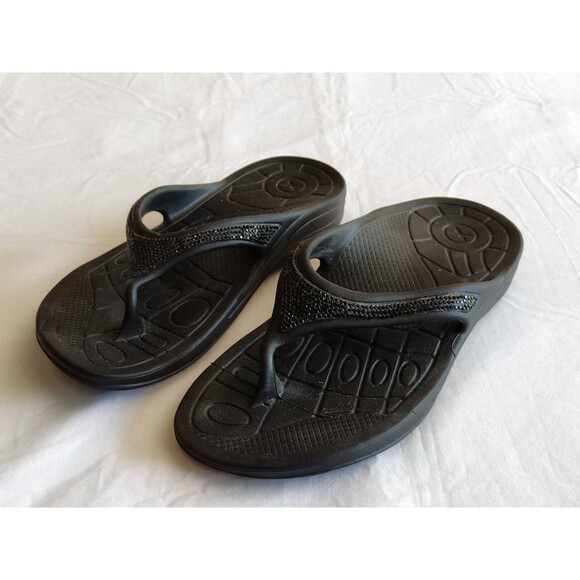 Aetrex Shoes - Aetrex BLACK Lynco Orthotic Flip Flop US 6 Glitter Sandals Fiji Sparkle